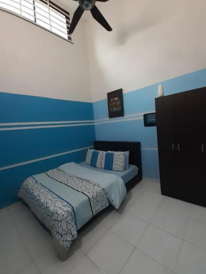 Homestay Fully Aircond Free Wifi Near MITC,UTEM